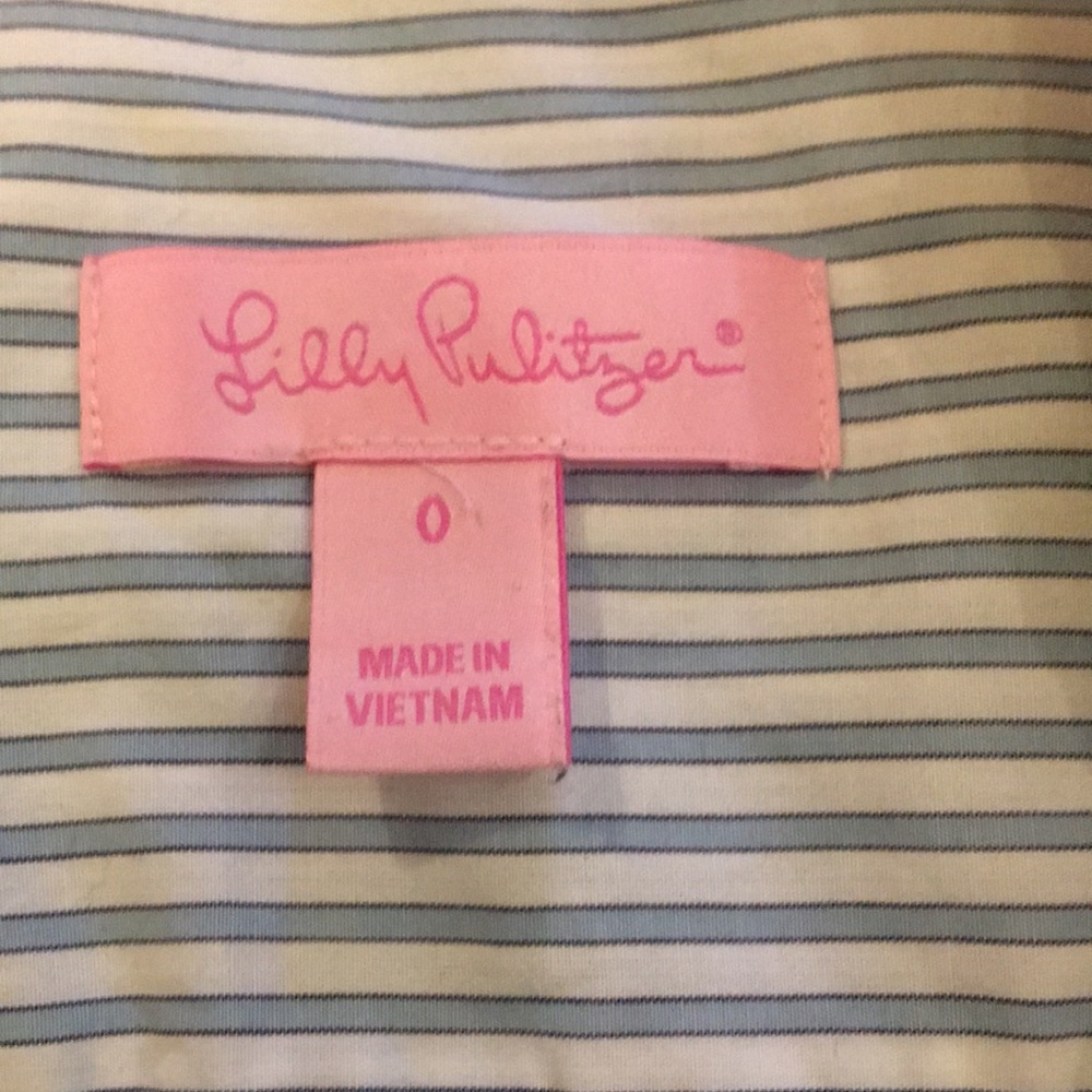 Lilly Pulitzer button down - Picture 4 of 7